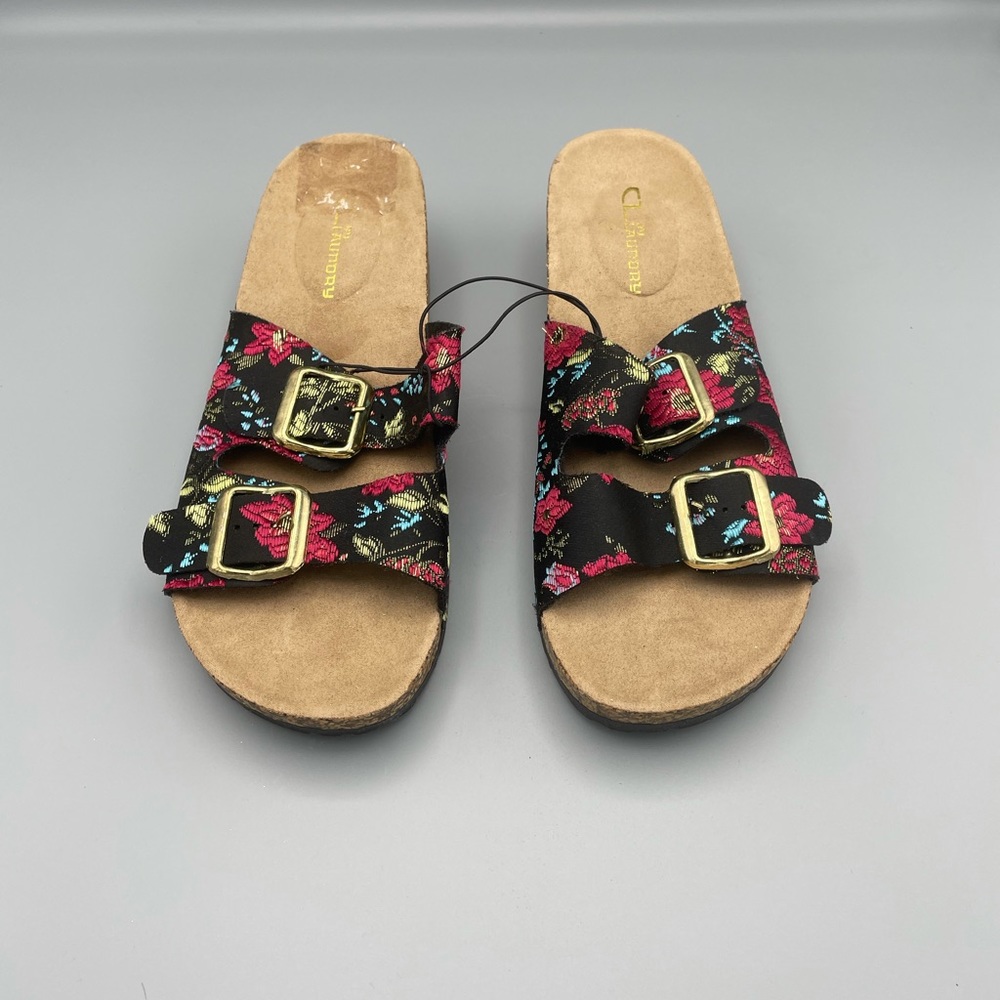 Brand New! Floral CL Laundry shoes Size 7.5m.